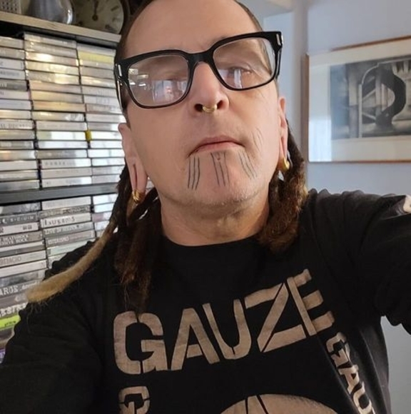 Meet your Posher, Sean - Picture 1 of 1